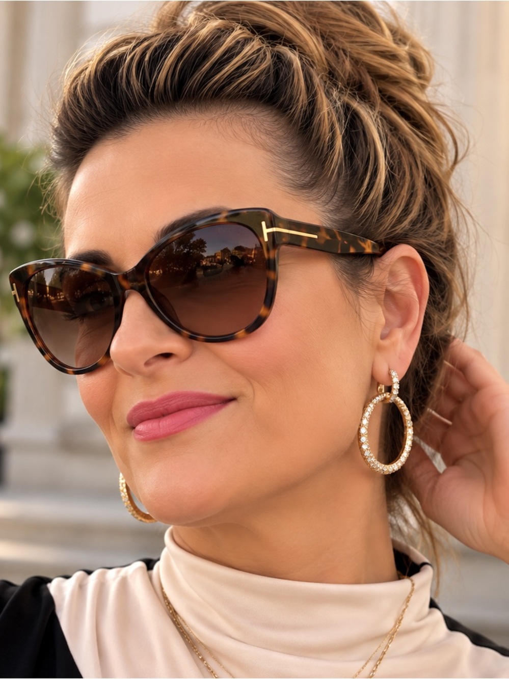 Tom Ford Women's Tortoiseshell Sunglasses with Brown Lenses and Gold T Detail
